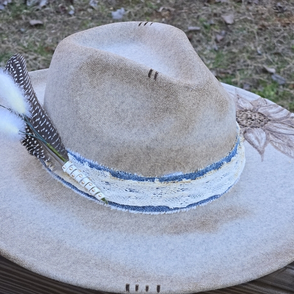 Lainey Wilson style custom burned hat in one size fits most - Picture 3 of 3